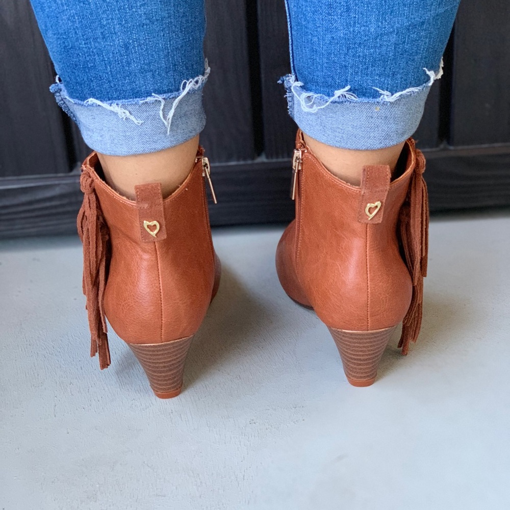 Cognac Pointed Toe Boho Fringe Ankle Booties - Picture 4 of 4